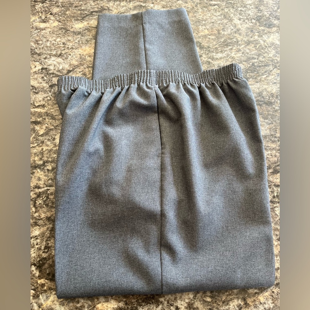 Women’s Gray Elastic Waist Pants